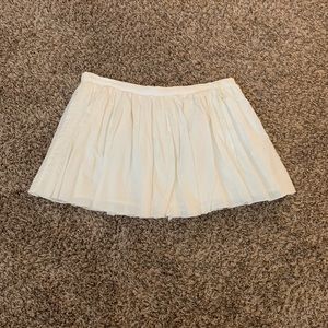 American Eagle Cream/White Mini Skirt.